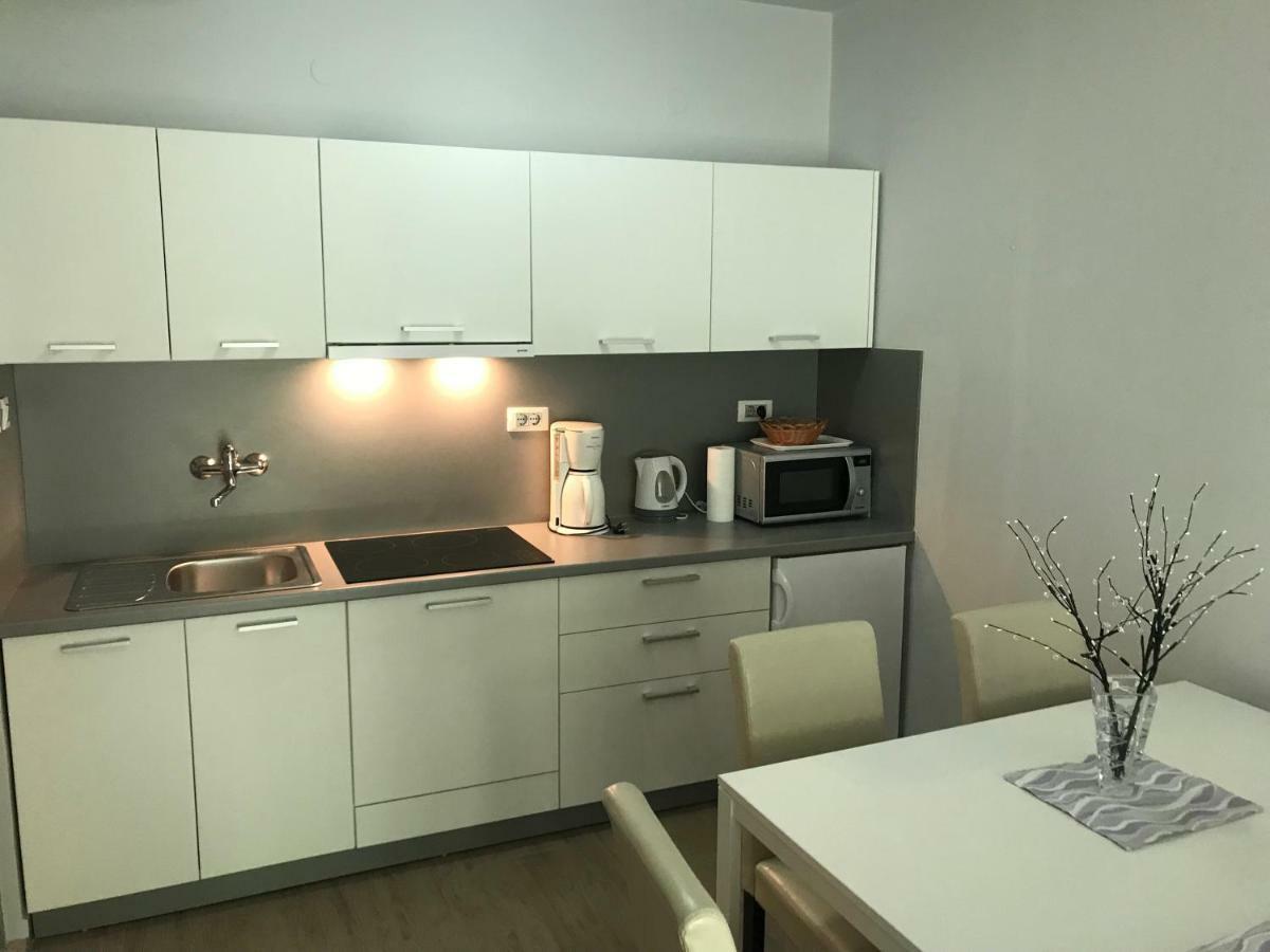 Apartman Alberta Porec Exterior photo